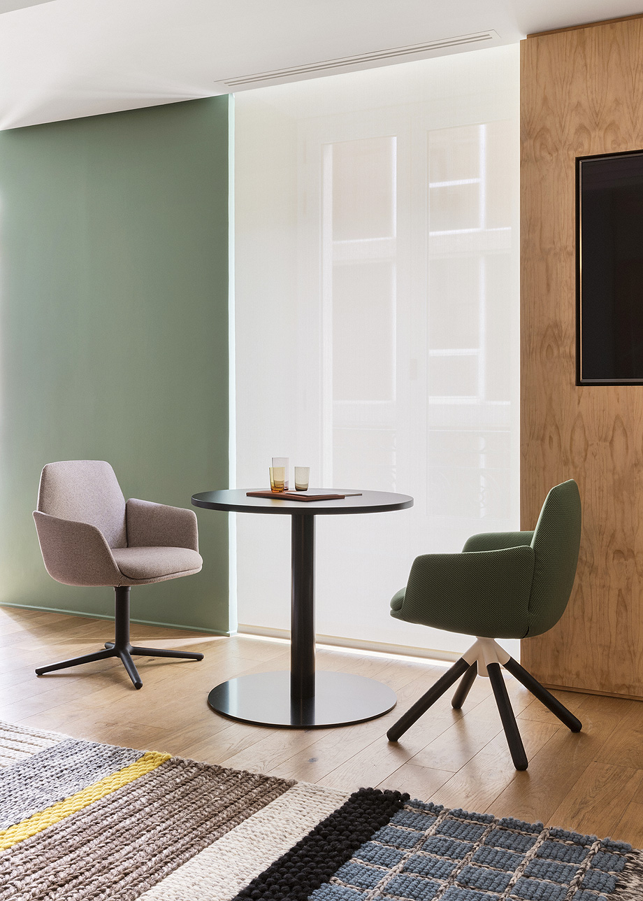 Picture of Haworth Experience Center | Acorp Consultants | Archello